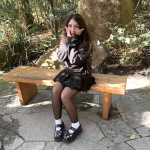 Meet your Posher, Isabella